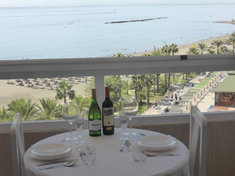 Estudio Nefeli Primera Linea Playa Amazing Views ベナルマデナ エクステリア 写真